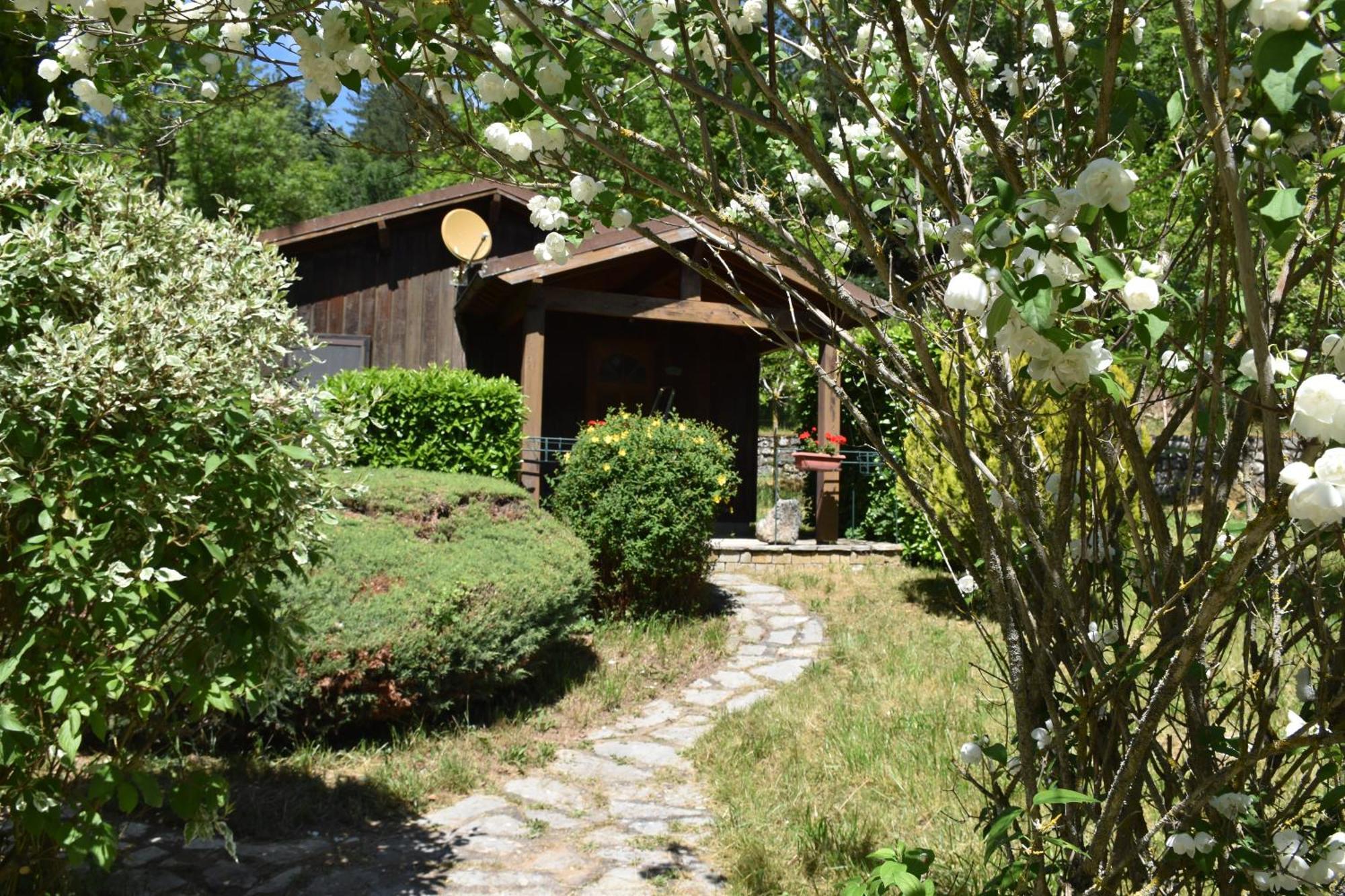 Les Chalets Du Roc Alzon Экстерьер фото